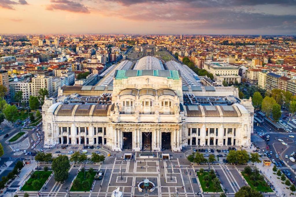 Bilocale Zona Citta' Studi Milão Exterior foto